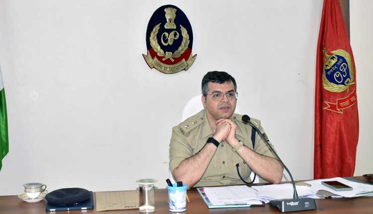 Rourkela SP Holds Crime Review, Emphasises Proactive Policing