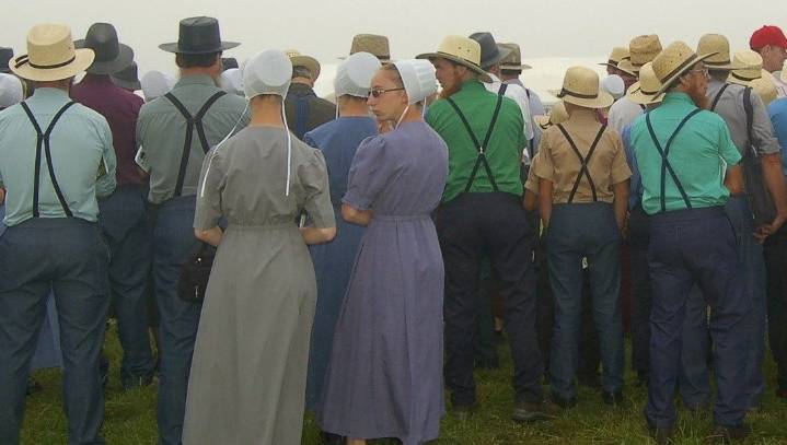 Quebec Requires All Residents to Wear Head Coverings