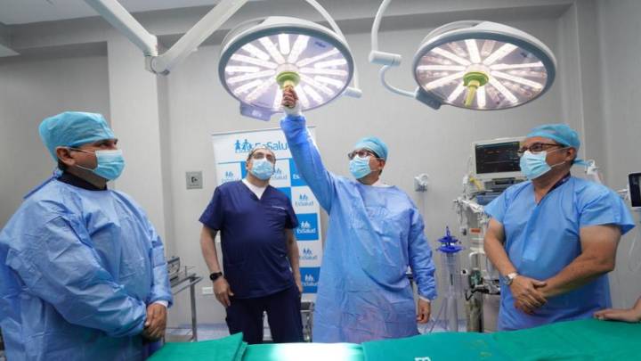 Essalud pone en funcionamiento moderna sala quirúrgica en el hospital Almenara