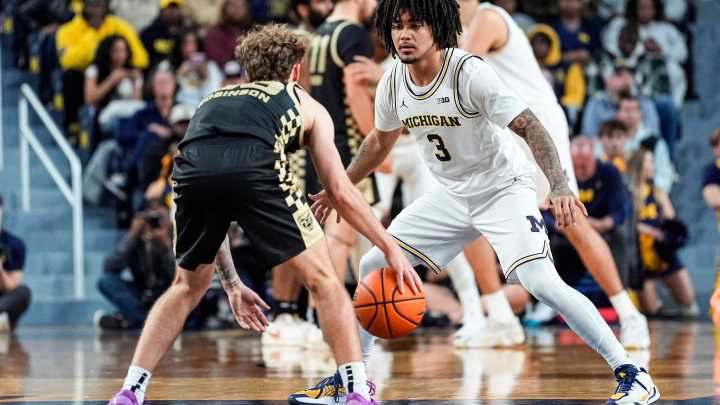 Michigan overcomes cold shooting, tops Wake Forest in OT, 85