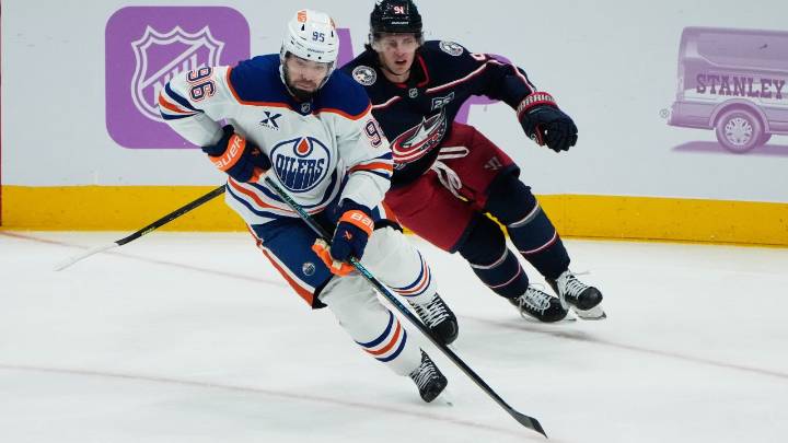 Despite comeback attempt, Oilers falter defensively in loss to Blue Jackets