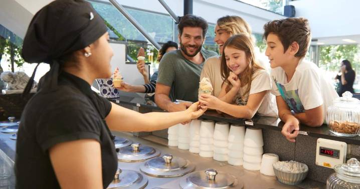 Hoy es «La Noche de las Heladerías»: cucharitas listas para la fiesta más helada del año