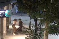 Un motochorro con un cuchillo asaltó a una joven en plena calle