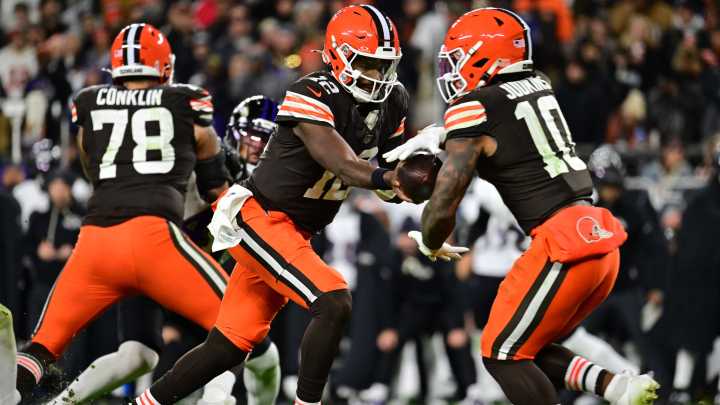 Top rookie running backs on display in Browns vs. Raiders