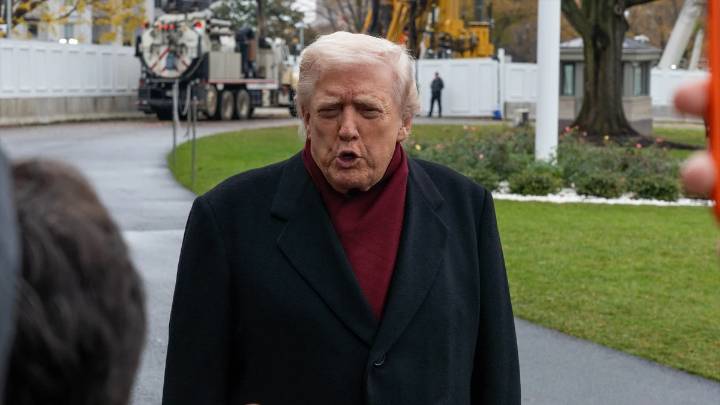 Trump acusa a Zelenski de comportarse como un desagradecido el plenas negociaciones sobre el plan de paz