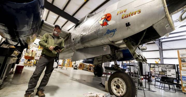 'Fire eaters': Historic WWII firefighting airplane in Missoula dedicated to fallen Montana pilots