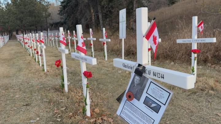 Calgary students join sunrise ceremony honouring 80th anniversary of V