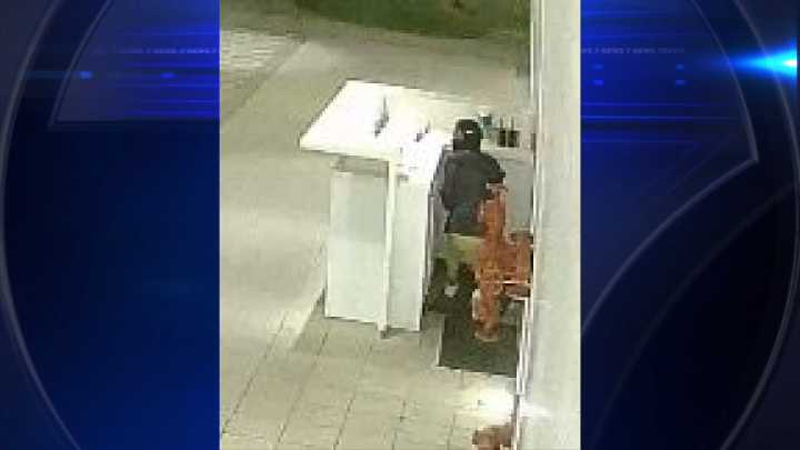 New images, video shows man stealing multiple car keys from Miami Beach luxury hotels