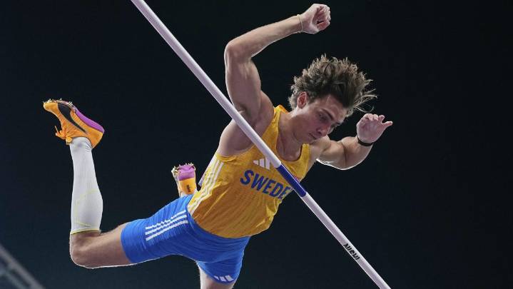 Armand Duplantis y la española María Pérez son premiados como Atletas del Año por World Athletics