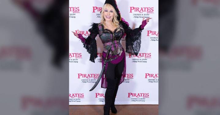 Dolly Parton Fires Back at Death Rumors After Sister's Prayer Post