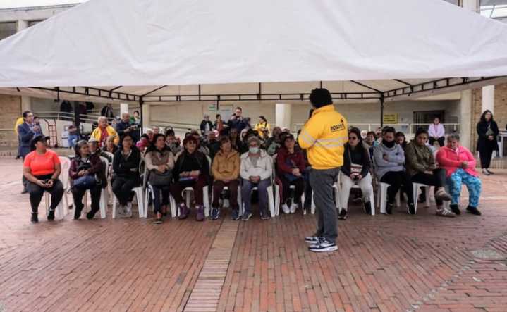 100.000 hogares vulnerables recibirán internet fijo gratis en Bogotá