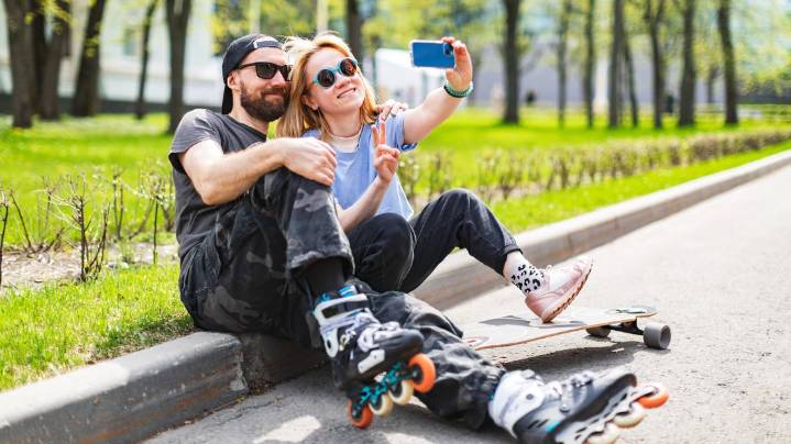 What Women Who Date Younger Men Wish You Knew