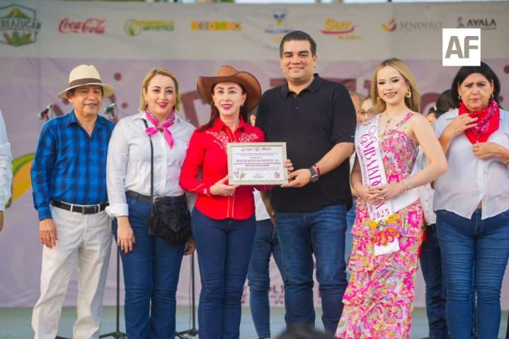 Ofrece VdeA el Convite en la Feria de Colima