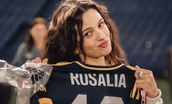 Rosalía cantó Alfonsina y el mar antes de ser famosa: el video