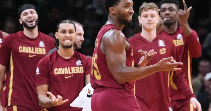 Donovan Mitchell joins Jarrett Allen on sideline as injuries pile up for Cavs