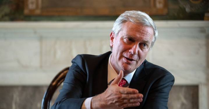 Milei hace explícito su apoyo a Kast en el camino al balotaje presidencial en Chile