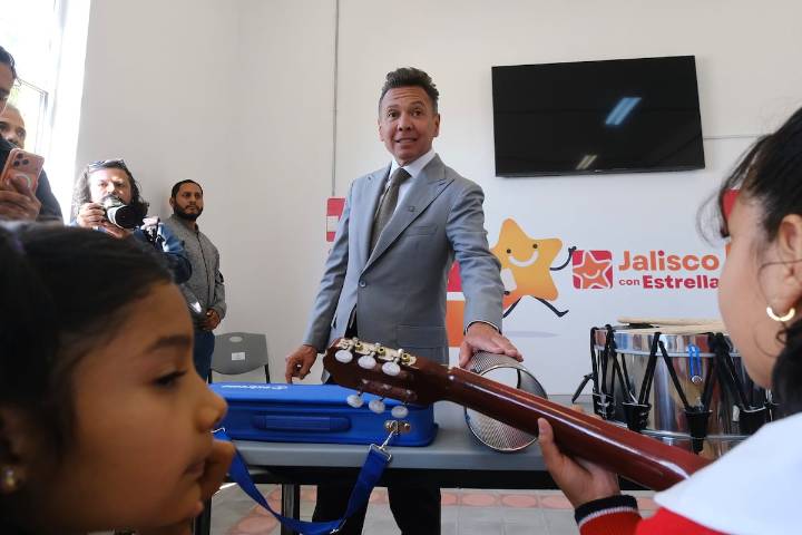 Presentan el programa Aulas de Música, en la Escuela Primaria Manuel Martínez Valadez