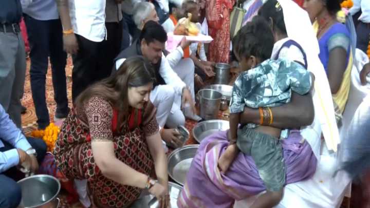 Chhattisgarh: BJP MLA Bhavna Bohra Welcomes 125 Tribals Back to Hinduism in Kabirdham