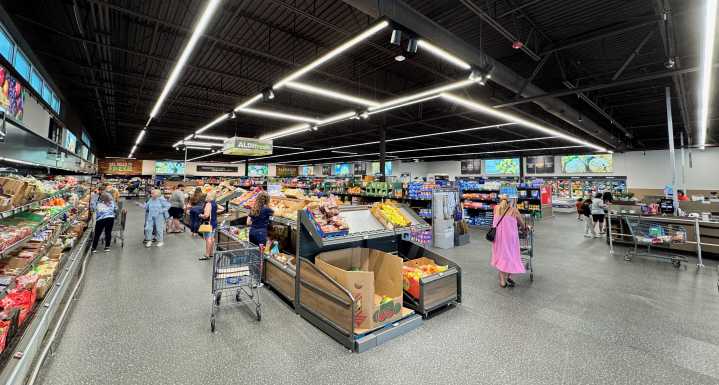 Trump administration pressures states to withdraw SNAP payments