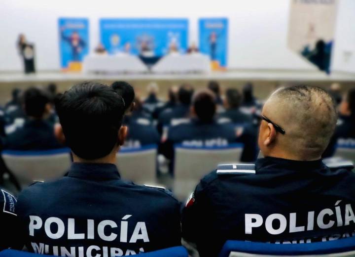 Reconocen a 60 elementos como “Policías del Mes” de octubre