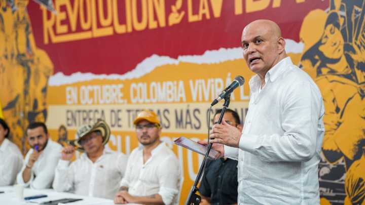 Salvatore Mancuso se retracta de acusación contra Álvaro Uribe Vélez por su vínculo con el asesinato de alcalde en Sucre: 'No me consta'