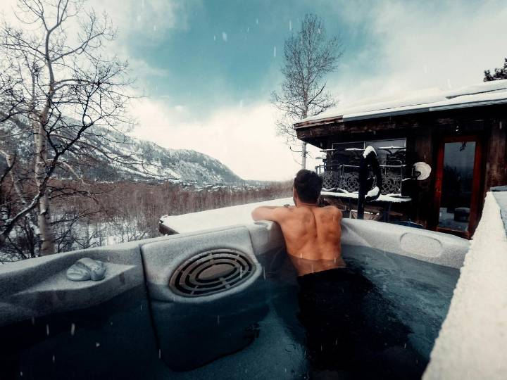 Where to Enjoy a Hot Tub in the Winter Woods of Washington