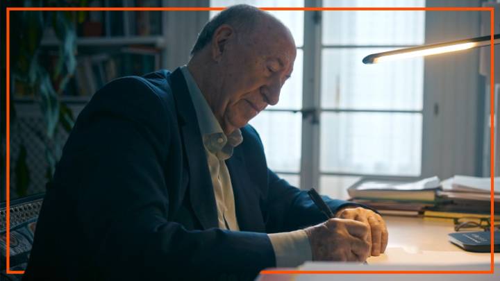 José María Pérez 'Peridis', el viñetista que dibuja sin anestesia, protagoniza 'En primicia'