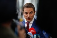 Los chats de Juan Lobato