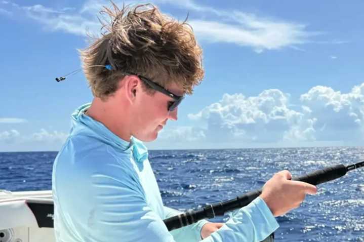 Joven de 18 años asesinado en Walmart