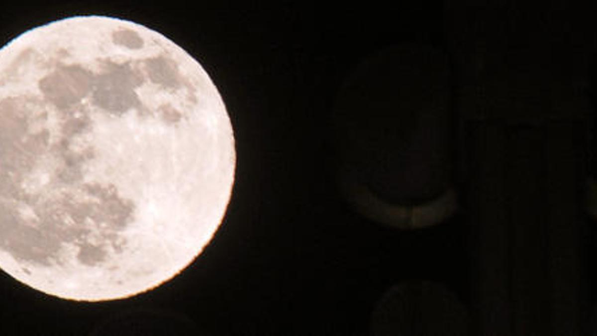 ¿Dónde ver la Superluna del Castor en Canarias? Así será la luna más brillante del año