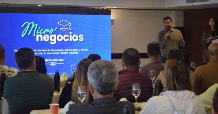 La Alcaldía de Manizales impulsa a 90 pequeños comerciantes con formación y herramientas digitales