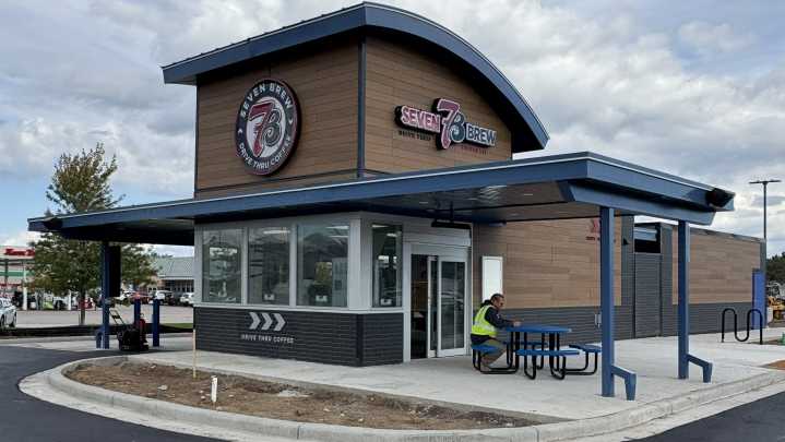 When will 7 Brew open its coffee stand in Rib Mountain…