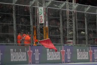 Las Vegas se vuelve a ir por el sumidero: una tapa de alcantarilla obliga a neutralizar dos veces los entrenamientos de Fórmula 1