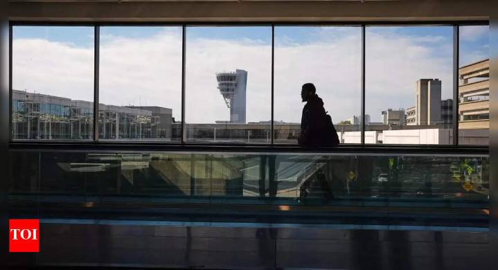 US Shutdown affects passengers: Over 2,100 flights cancelled; transportation secretary Duffy accuses Schumer of 'playing politics'