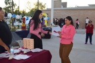 Se gradúan alumnos de talleres del Centro Comunitario Zaragoza