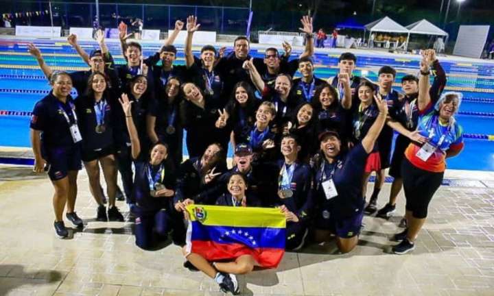 "Venezuela es potencia deportiva": Presidente Maduro felicita a la delegación nacional por triunfo en los Juegos Escolares del Caribe