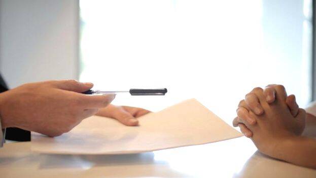 Student fails due to unqualified teaching staff evaluating answer sheets: Governor's directive to make qualifications stricter in appointments