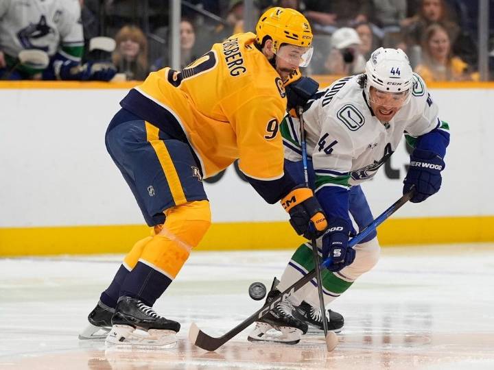 Canucks: Why there's no panic with plummeting penalty kill missing key pieces