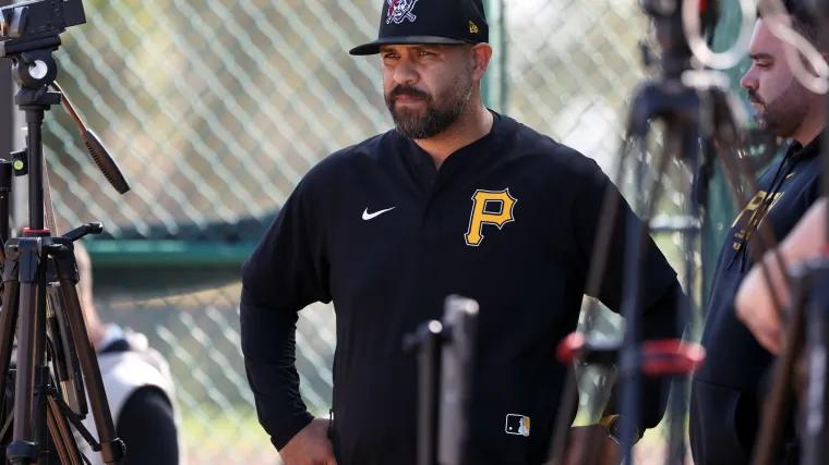 Reds add pitching help from Pirates