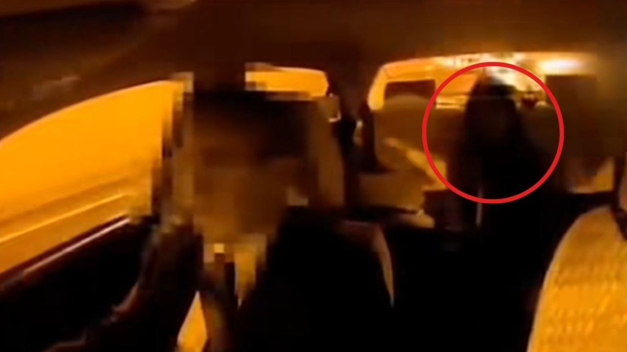 Taxista se lleva un susto mortal al ver el fantasma de una mujer en el asiento trasero