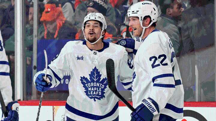 Robertson gets 2 points, Maple Leafs defeat Flyers