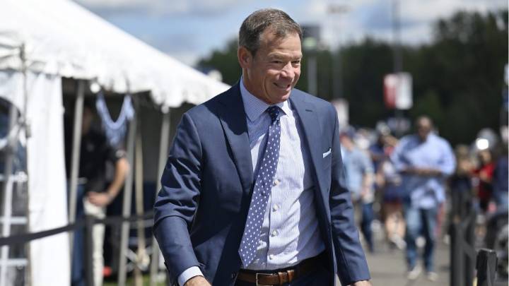 Will anyone poach Jim Mora away from UConn?