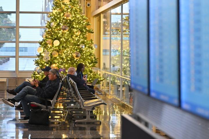 Record Thanksgiving travel expected amid a major U.S. cooldown