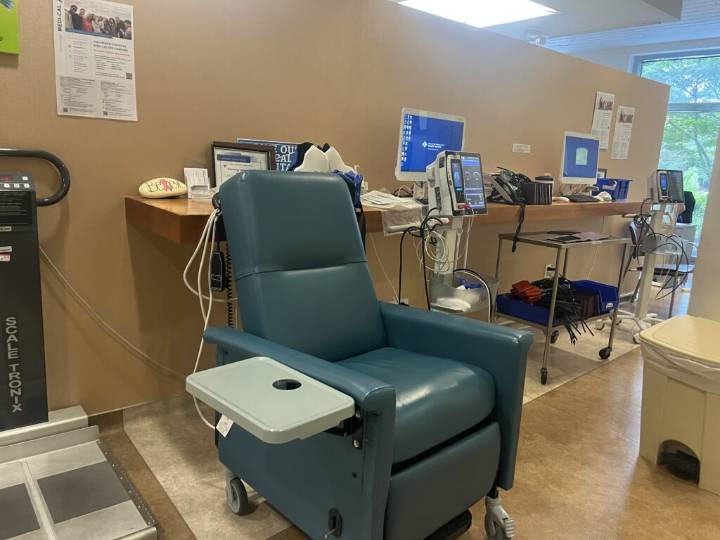 Santa Clara County cancer center carries on amid funding woes