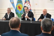 El municipio acordó con las empresas del polo un aporte extraordinario para financiar 13 obras hidráulicas