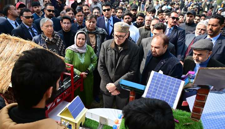 CM Omar Abdullah inaugurates two-day J&K Trade Fair in Kulgam