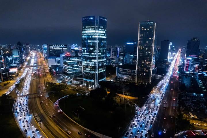 Inversión en el Perú creció 10.1% en tercer trimestre del 2025 impulsada por construcción