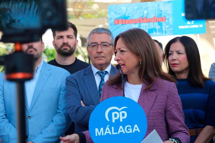 El PP retoma la recogida de firmas para exigir al Gobierno el tercer carril de la zona este: «No hay excusas»