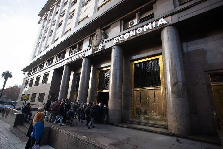 Finanzas públicas. El Gobierno renovó toda la deuda que vencía y logró mayores plazos y menores tasas