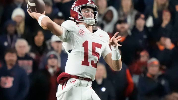 Alabama football WR Isaiah Horton earns Iron Bowl hero honors